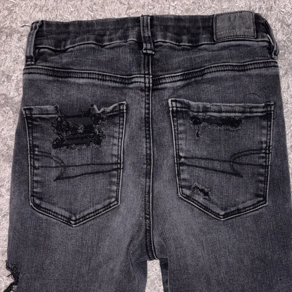 AEO Forever Soft Ripped Super High- Waisted Jegging, Size 2 Regular